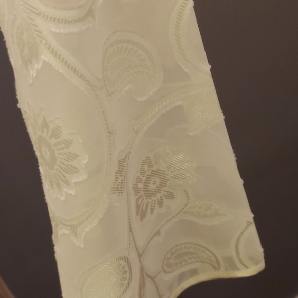 Nightgown & Housecoat - Picture 4 of 11